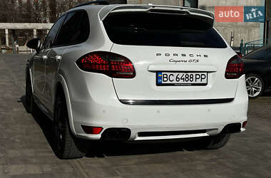 Внедорожник / Кроссовер Porsche Cayenne 2014 в 