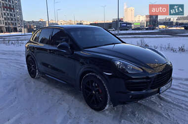 Позашляховик / Кросовер Porsche Cayenne 2013 в Києві