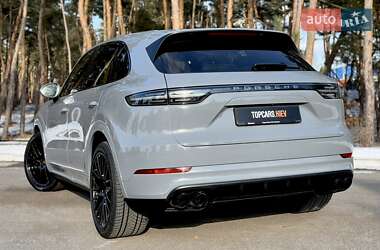 Позашляховик / Кросовер Porsche Cayenne 2018 в 