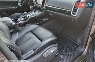 Внедорожник / Кроссовер Porsche Cayenne 2014 в 