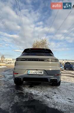 Внедорожник / Кроссовер Porsche Cayenne 2023 в 