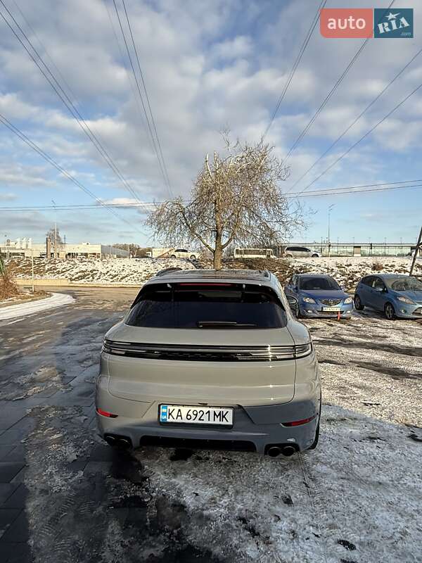 Внедорожник / Кроссовер Porsche Cayenne 2023 в Киеве