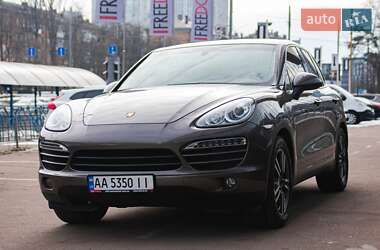 Позашляховик / Кросовер Porsche Cayenne 2013 в Києві