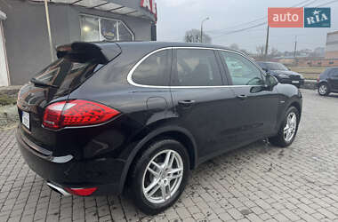 Внедорожник / Кроссовер Porsche Cayenne 2014 в 
