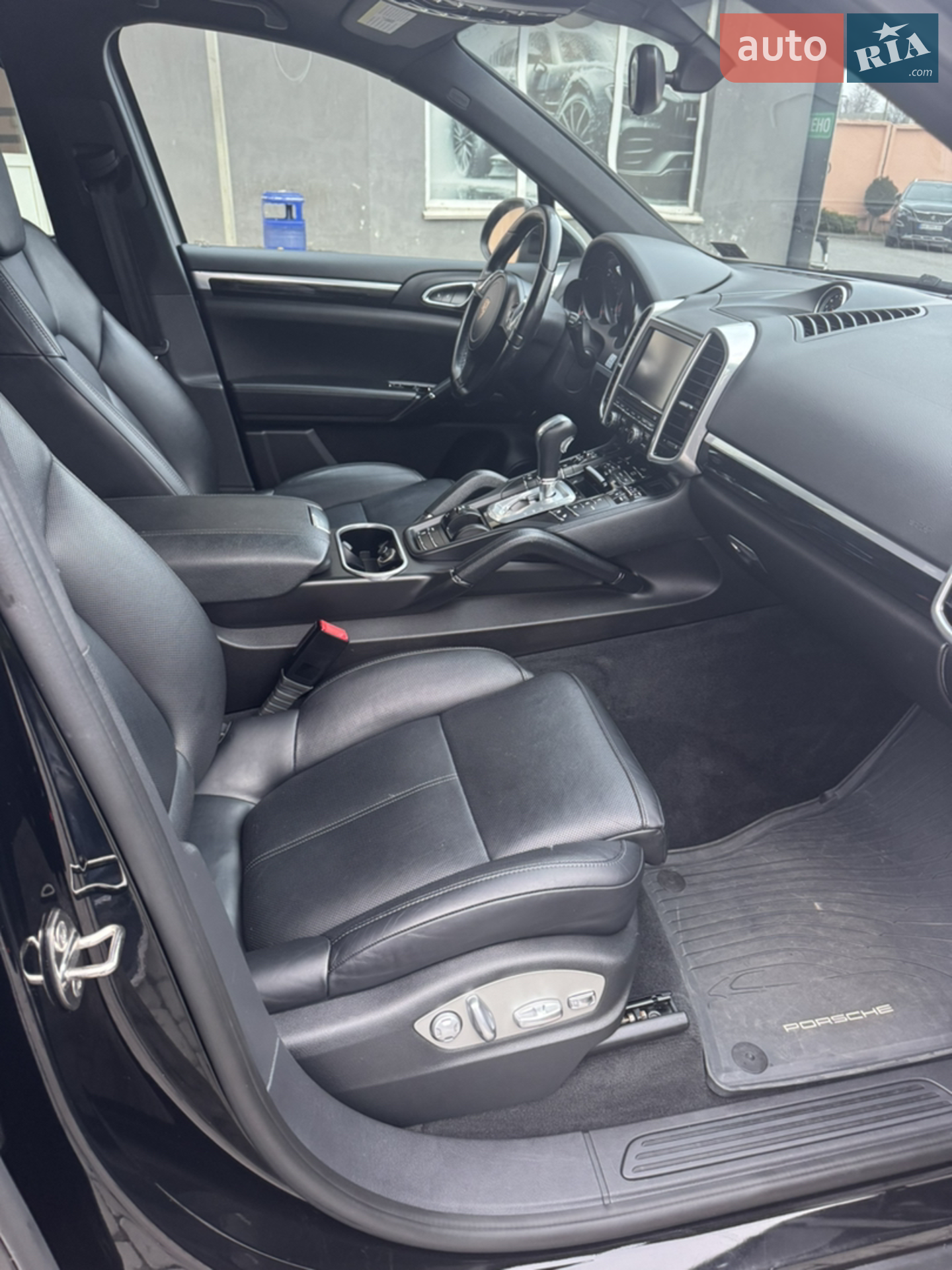 2014 Porsche Cayenne - мініатюра 21