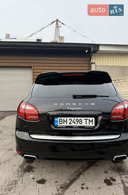 Внедорожник / Кроссовер Porsche Cayenne 2012 в Полтаве