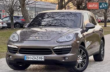 Позашляховик / Кросовер Porsche Cayenne 2011 в 
