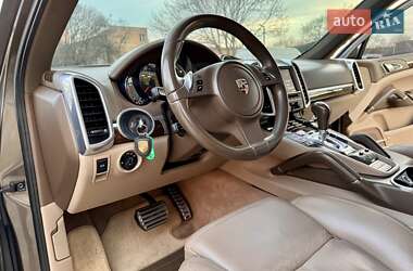 Позашляховик / Кросовер Porsche Cayenne 2011 в 