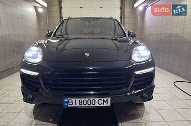Внедорожник / Кроссовер Porsche Cayenne 2017 в 