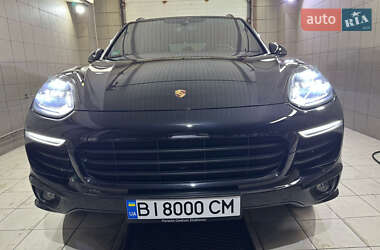 Внедорожник / Кроссовер Porsche Cayenne 2017 в 