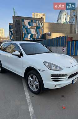 Внедорожник / Кроссовер Porsche Cayenne 2013 в 