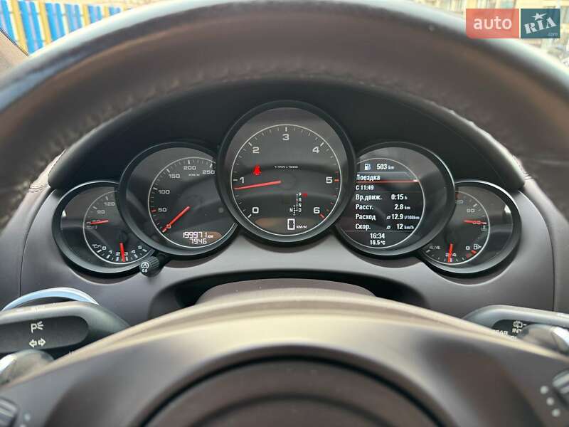 Внедорожник / Кроссовер Porsche Cayenne 2013 в Киеве