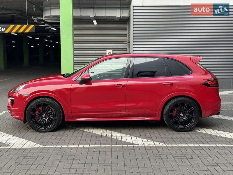 Позашляховик / Кросовер Porsche Cayenne 2013 в Києві