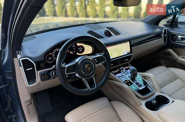 Позашляховик / Кросовер Porsche Cayenne 2019 в 