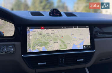 Позашляховик / Кросовер Porsche Cayenne 2019 в 