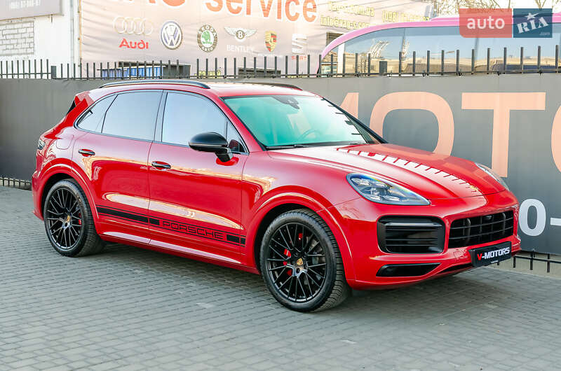 Внедорожник / Кроссовер Porsche Cayenne 2020 в Киеве