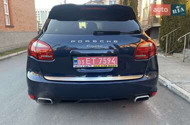 Внедорожник / Кроссовер Porsche Cayenne 2012 в Тернополе