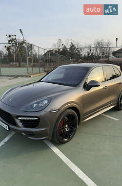 Позашляховик / Кросовер Porsche Cayenne 2013 в Харкові