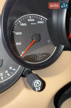 Внедорожник / Кроссовер Porsche Cayenne 2010 в 