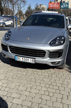 Внедорожник / Кроссовер Porsche Cayenne 2017 в Львове