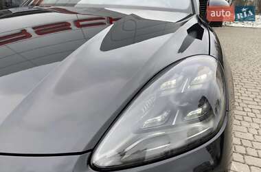 Внедорожник / Кроссовер Porsche Cayenne 2018 в 