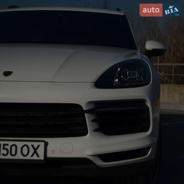 Внедорожник / Кроссовер Porsche Cayenne 2018 в Киеве
