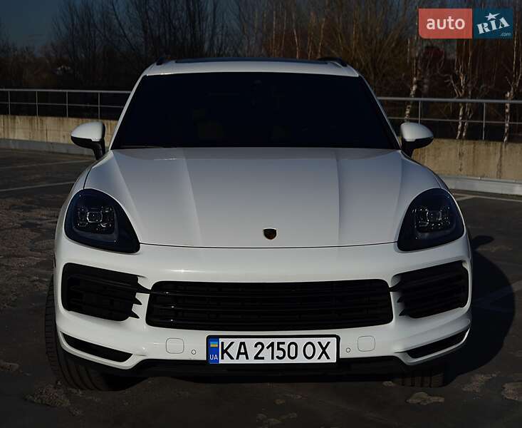 Внедорожник / Кроссовер Porsche Cayenne 2018 в Киеве