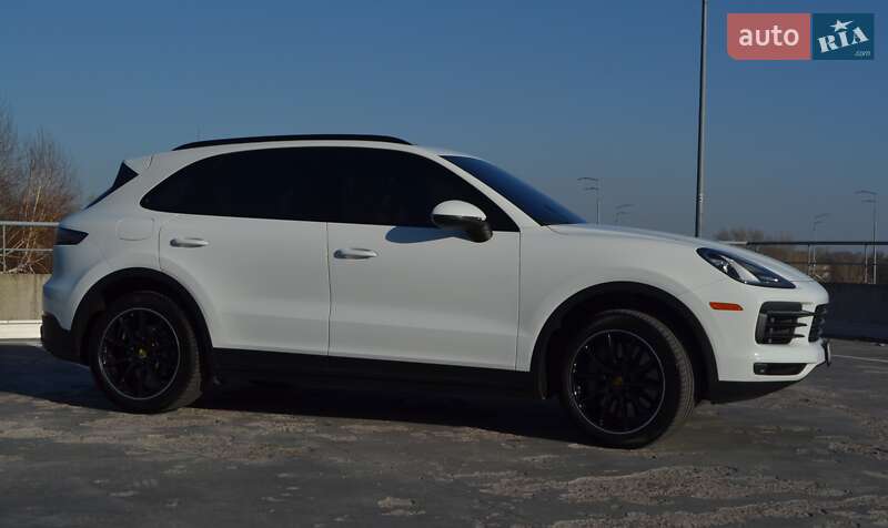 Внедорожник / Кроссовер Porsche Cayenne 2018 в Киеве