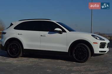 Позашляховик / Кросовер Porsche Cayenne 2018 в 