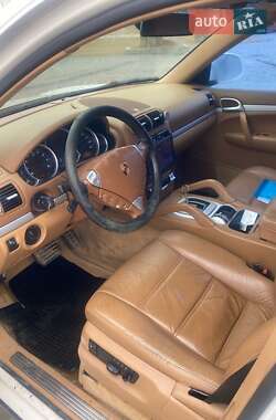 Внедорожник / Кроссовер Porsche Cayenne 2003 в 
