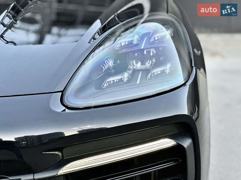 Внедорожник / Кроссовер Porsche Cayenne 2019 в Киеве фото 14 Внедорожник / Кроссовер Porsche Cayenne 2019 в Киеве