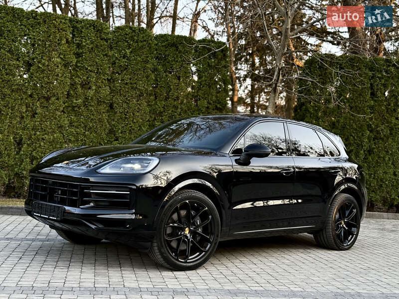 Внедорожник / Кроссовер Porsche Cayenne 2024 в Львове