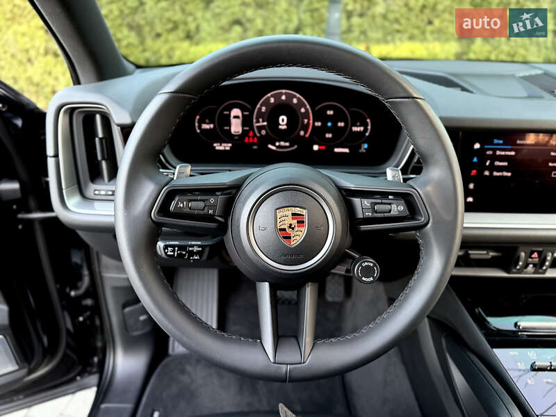 Внедорожник / Кроссовер Porsche Cayenne 2024 в Львове