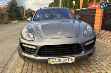 Позашляховик / Кросовер Porsche Cayenne 2012 в 