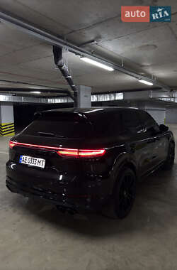 Позашляховик / Кросовер Porsche Cayenne 2018 в Дніпрі