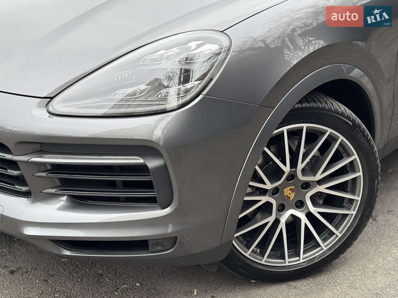 Позашляховик / Кросовер Porsche Cayenne 2021 в Києві
