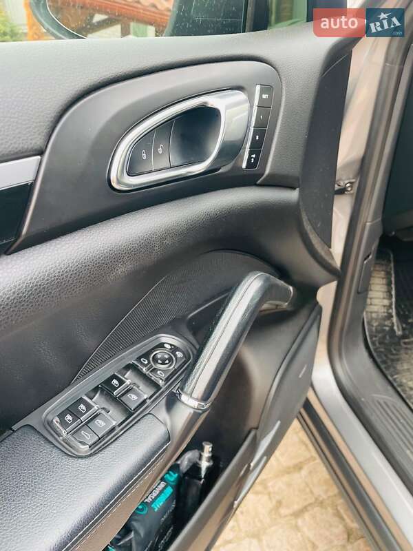 Внедорожник / Кроссовер Porsche Cayenne 2013 в Фастове