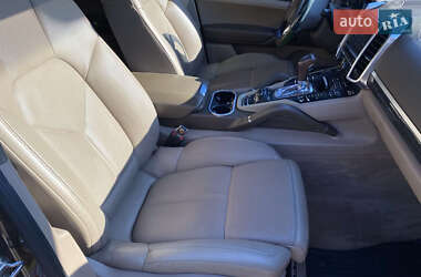 Внедорожник / Кроссовер Porsche Cayenne 2013 в 