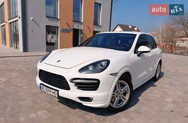 Позашляховик / Кросовер Porsche Cayenne 2013 в 