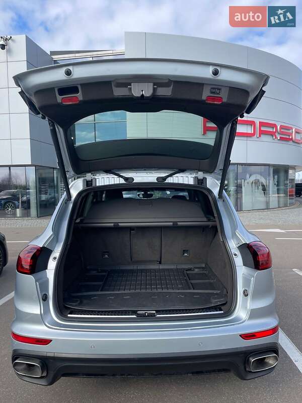 Позашляховик / Кросовер Porsche Cayenne 2015 в Києві фото 10 Позашляховик / Кросовер Porsche Cayenne 2015 в Києві