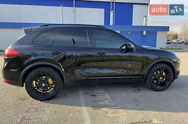 Внедорожник / Кроссовер Porsche Cayenne 2013 в 