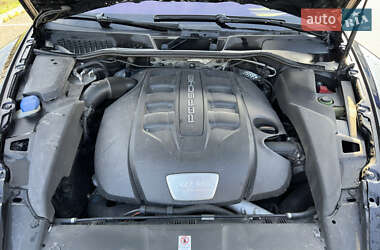 Внедорожник / Кроссовер Porsche Cayenne 2013 в 
