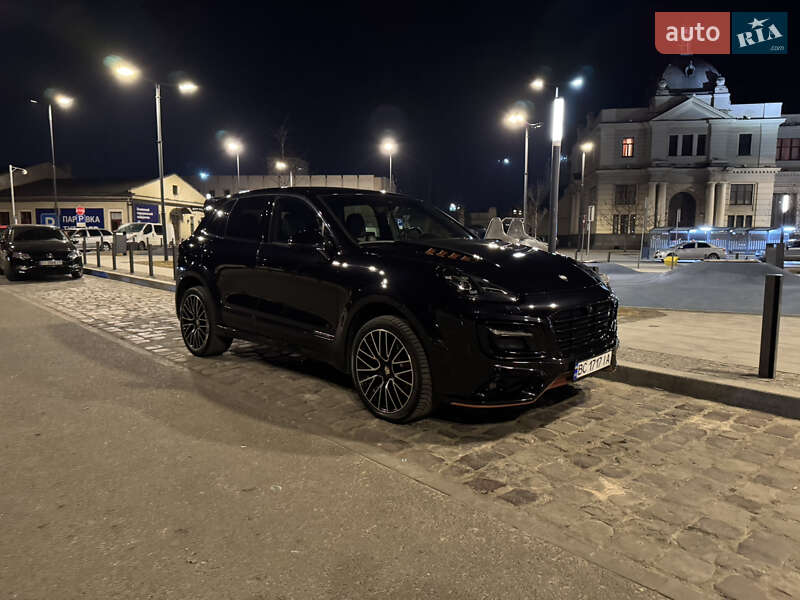 Внедорожник / Кроссовер Porsche Cayenne 2016 в Львове