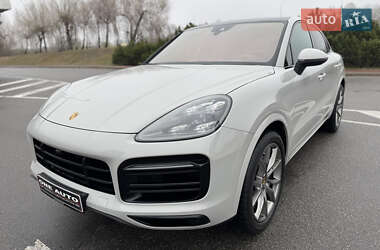 Внедорожник / Кроссовер Porsche Cayenne 2022 в 