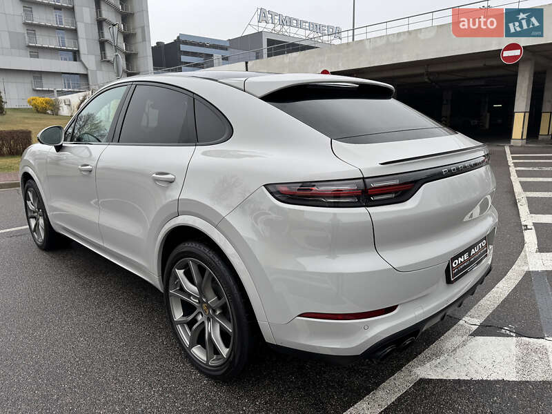 Позашляховик / Кросовер Porsche Cayenne 2022 в Києві