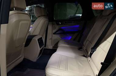 Позашляховик / Кросовер Porsche Cayenne 2018 в 