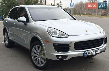 Позашляховик / Кросовер Porsche Cayenne 2016 в 