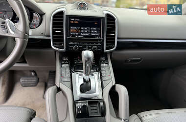 Внедорожник / Кроссовер Porsche Cayenne 2013 в 