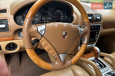 Внедорожник / Кроссовер Porsche Cayenne 2009 в 