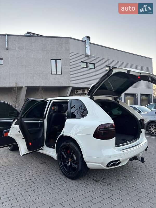 Позашляховик / Кросовер Porsche Cayenne 2008 в Києві